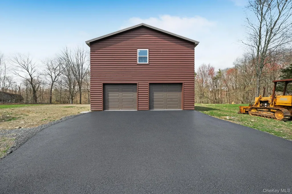 481 Dosen Road Middletown NY 10940