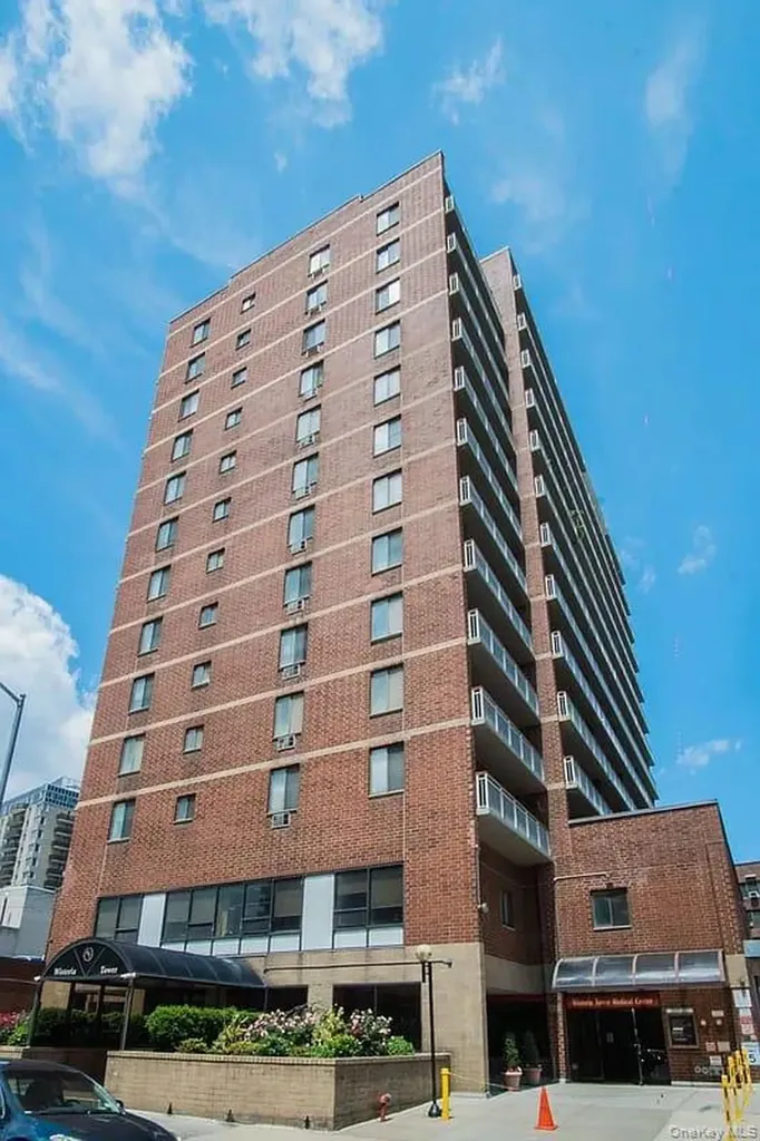 136 17 Maple Avenue Flushing NY 11355