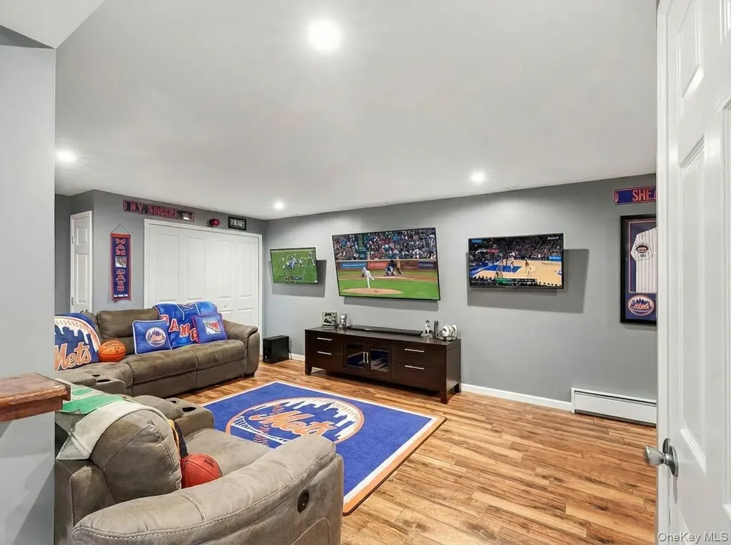 78 Goshen Road Chester NY 10918