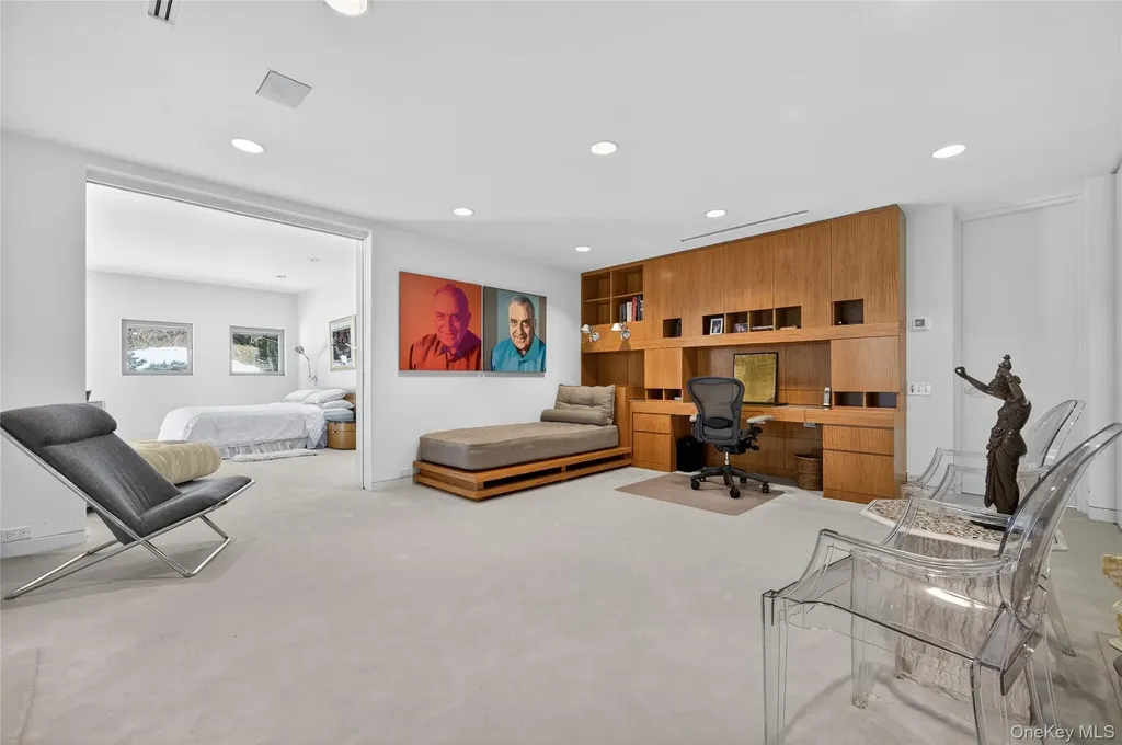 120 Bacon Road Old Westbury NY 11568