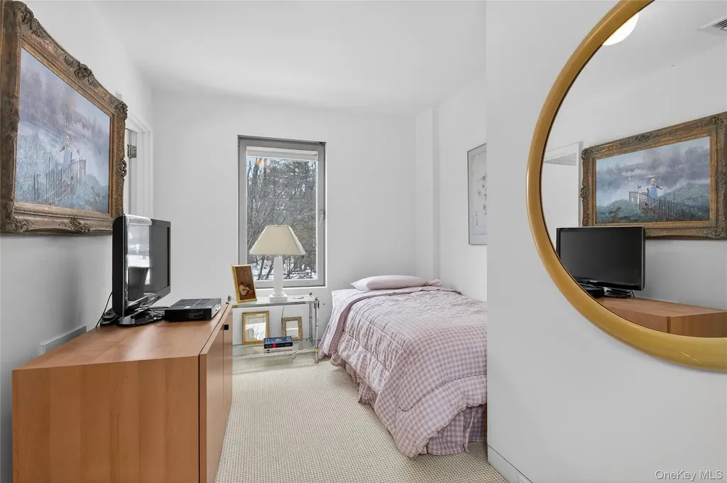 120 Bacon Road Old Westbury NY 11568