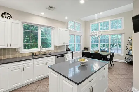 26 Agnew Farm Road Armonk NY 10504