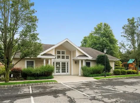 26 Agnew Farm Road Armonk NY 10504