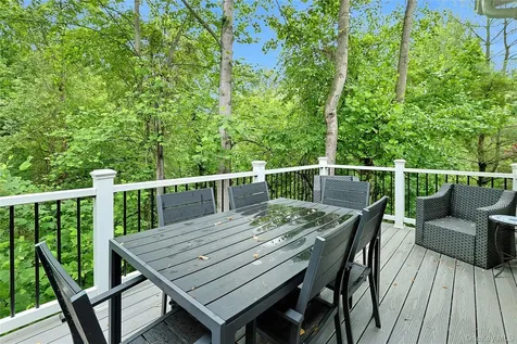 26 Agnew Farm Road Armonk NY 10504