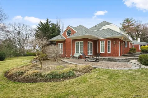 10 Hill Road Sands Point NY 11050