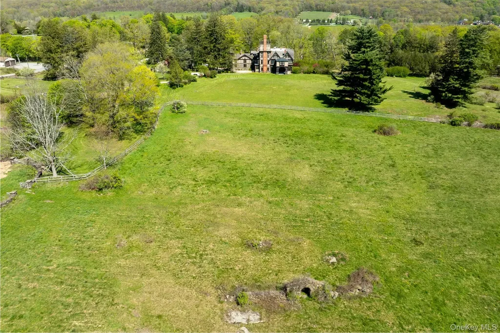 618 Quaker Hill Road Pawling NY 12564