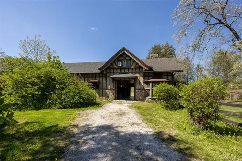 618 Quaker Hill Road Pawling NY 12564