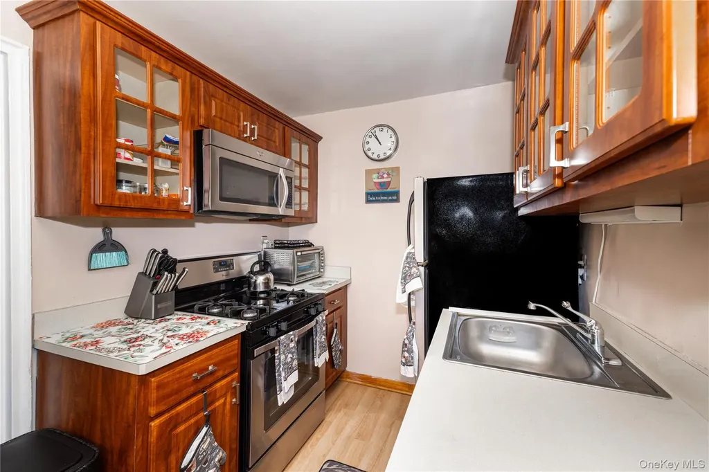 136-59 Jewel Avenue Flushing NY 11367
