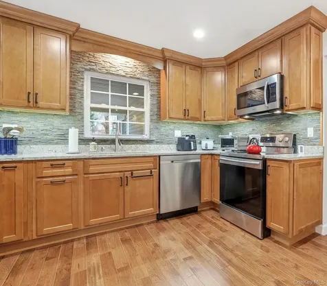 33 Fulmar Road Mahopac NY 10541