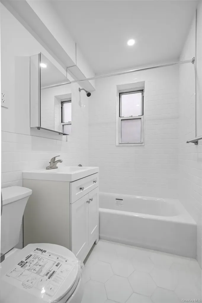 6535 Yellowstone Boulevard Forest Hills NY 11375