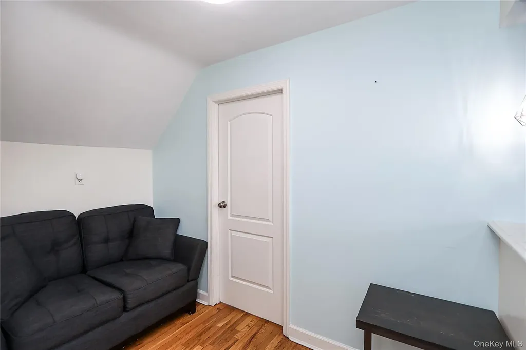 926 Second Avenue Franklin Square NY 11010