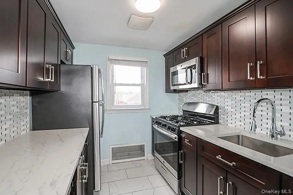 926 Second Avenue Franklin Square NY 11010