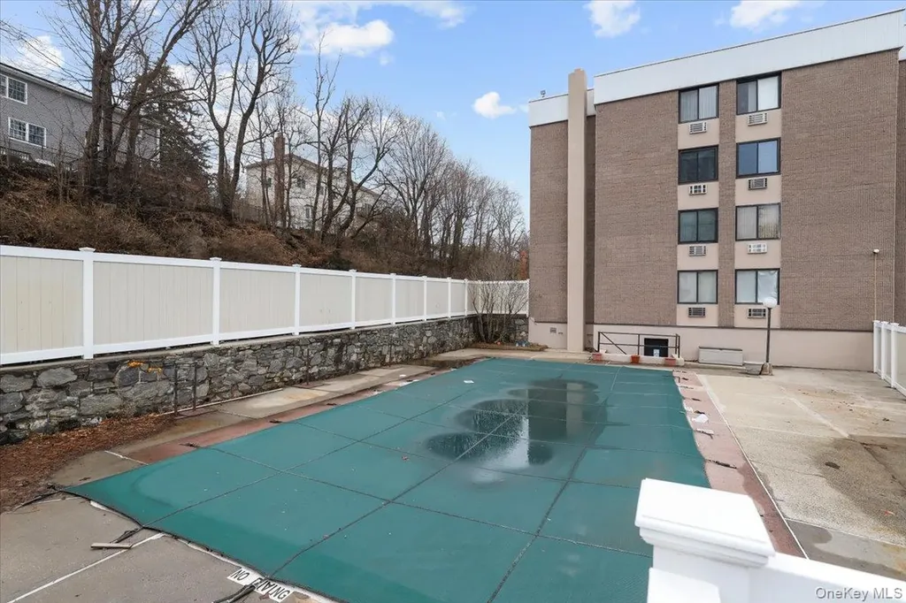 130 Colonial Parkway Yonkers NY 10710