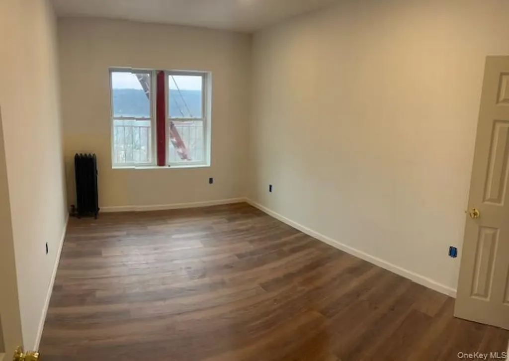 369 Warburton Avenue Yonkers NY 10701