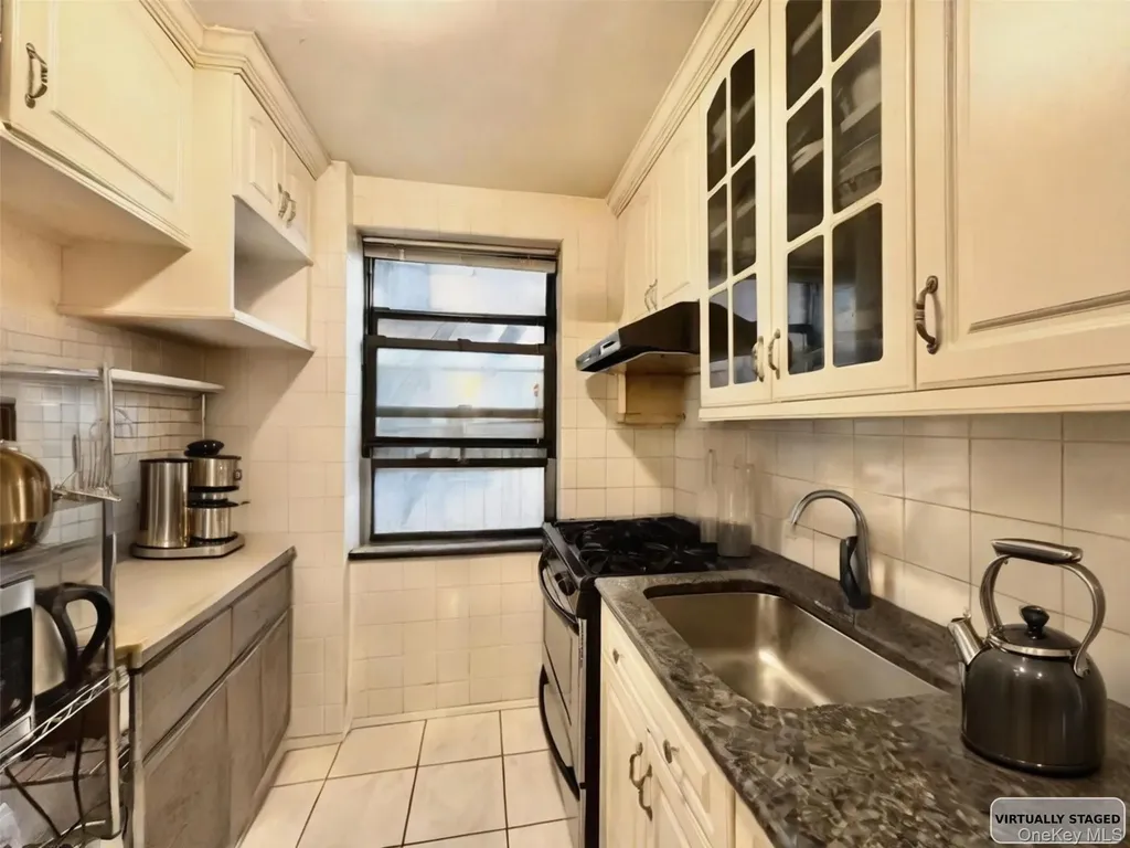 141-09 28th Avenue Flushing NY 11354