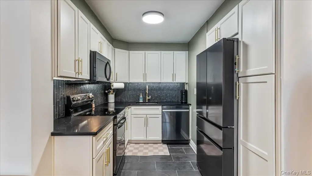 10-24 166th Street Beechhurst NY 11357