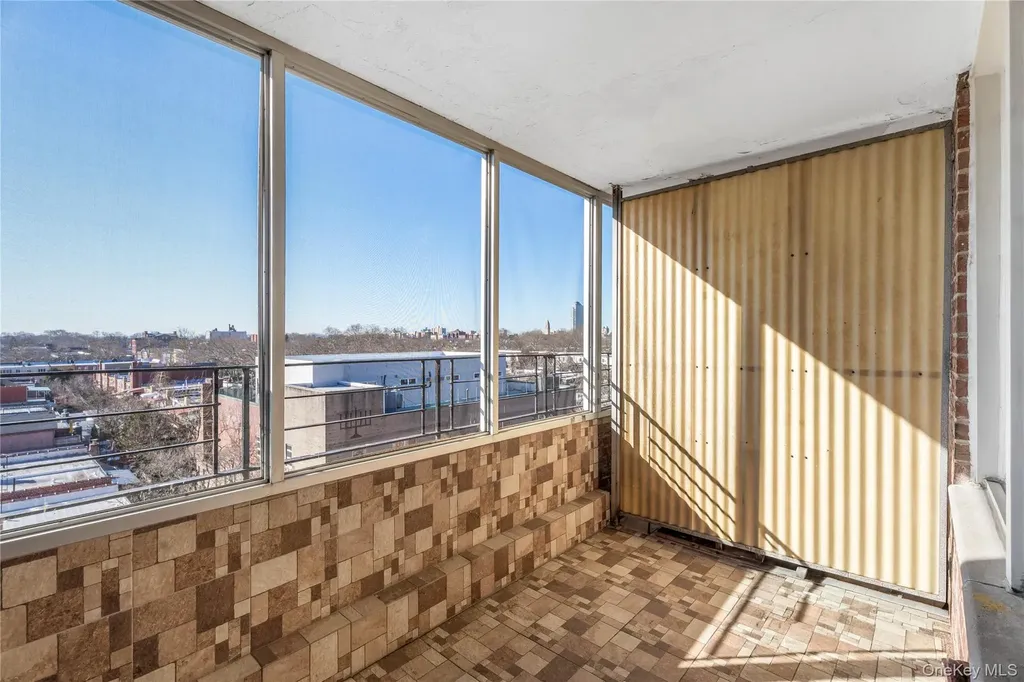 2711 Avenue X Brooklyn NY 11235