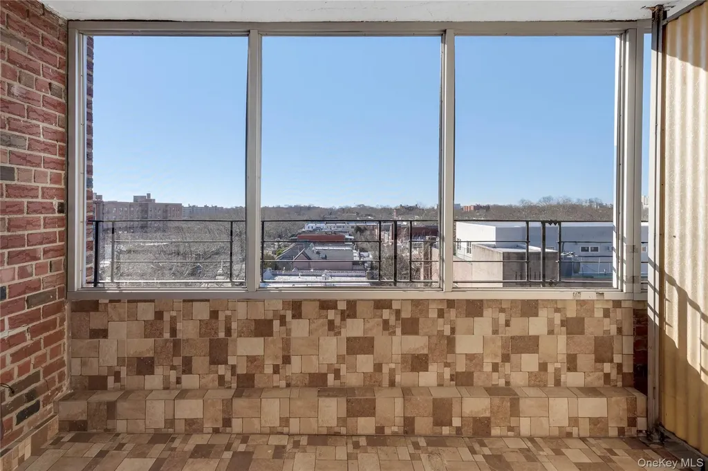 2711 Avenue X Brooklyn NY 11235