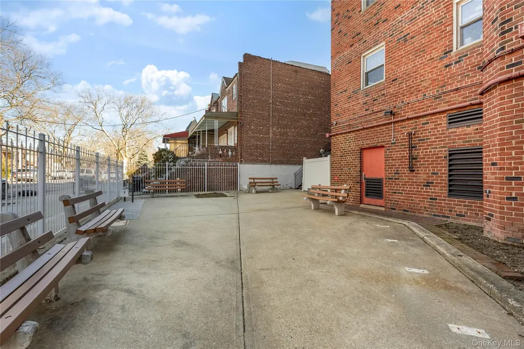 2711 Avenue X Brooklyn NY 11235
