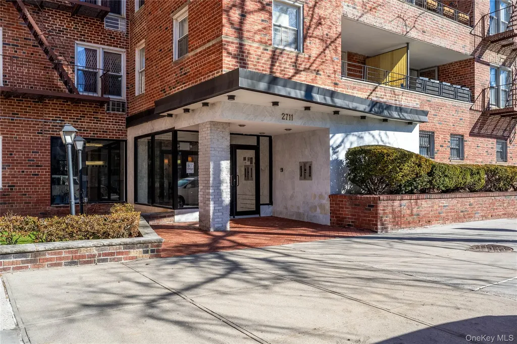 2711 Avenue X Brooklyn NY 11235
