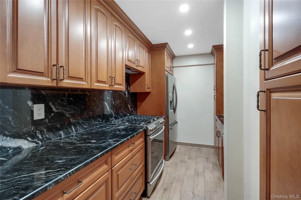 2711 Avenue X Brooklyn NY 11235