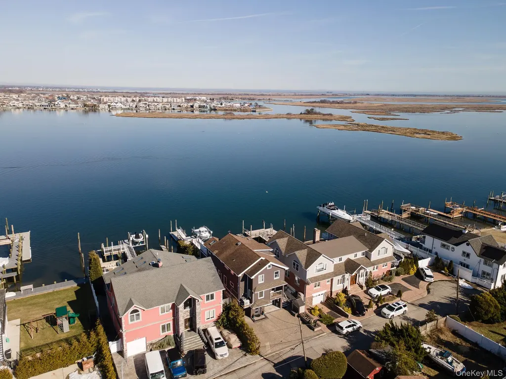 3433 Bay Front Place Baldwin NY 11510