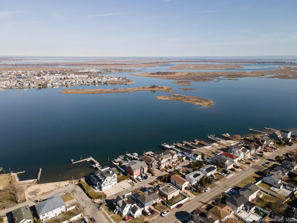 3433 Bay Front Place Baldwin NY 11510
