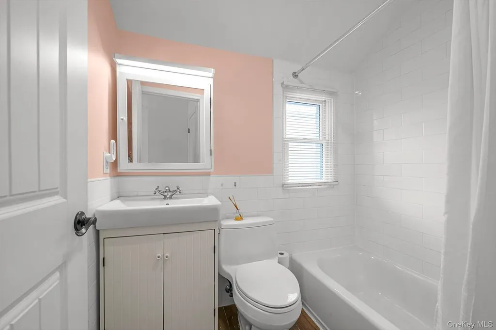 39-12 215th Place Bayside NY 11361