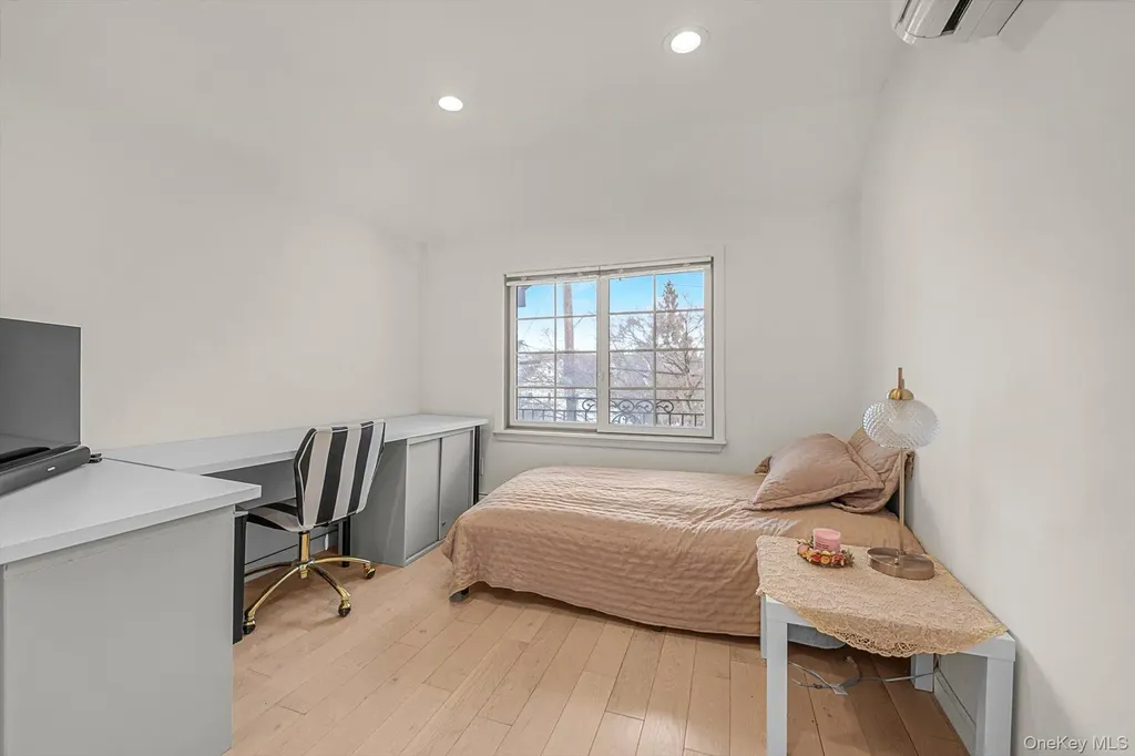 39-12 215th Place Bayside NY 11361