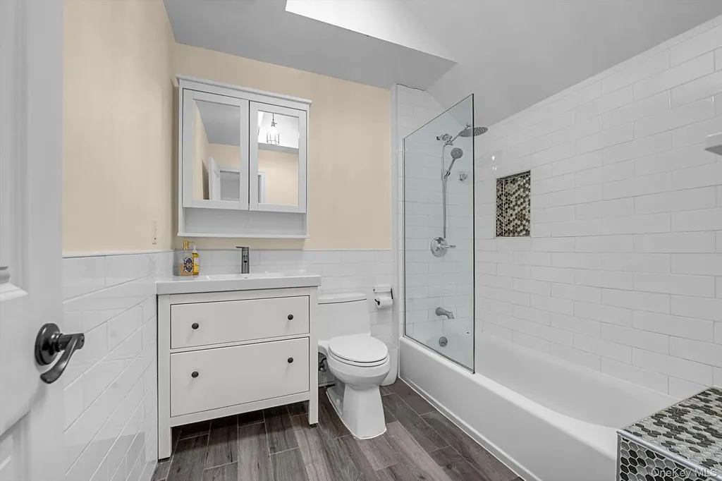 39-12 215th Place Bayside NY 11361