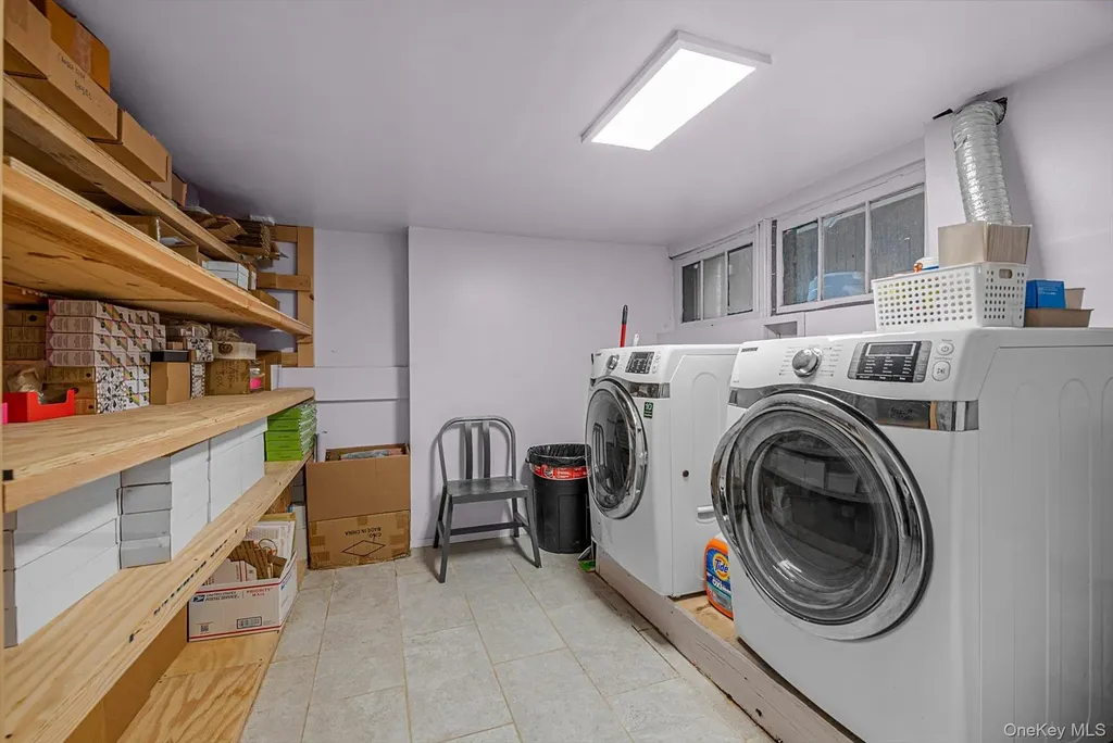39-12 215th Place Bayside NY 11361
