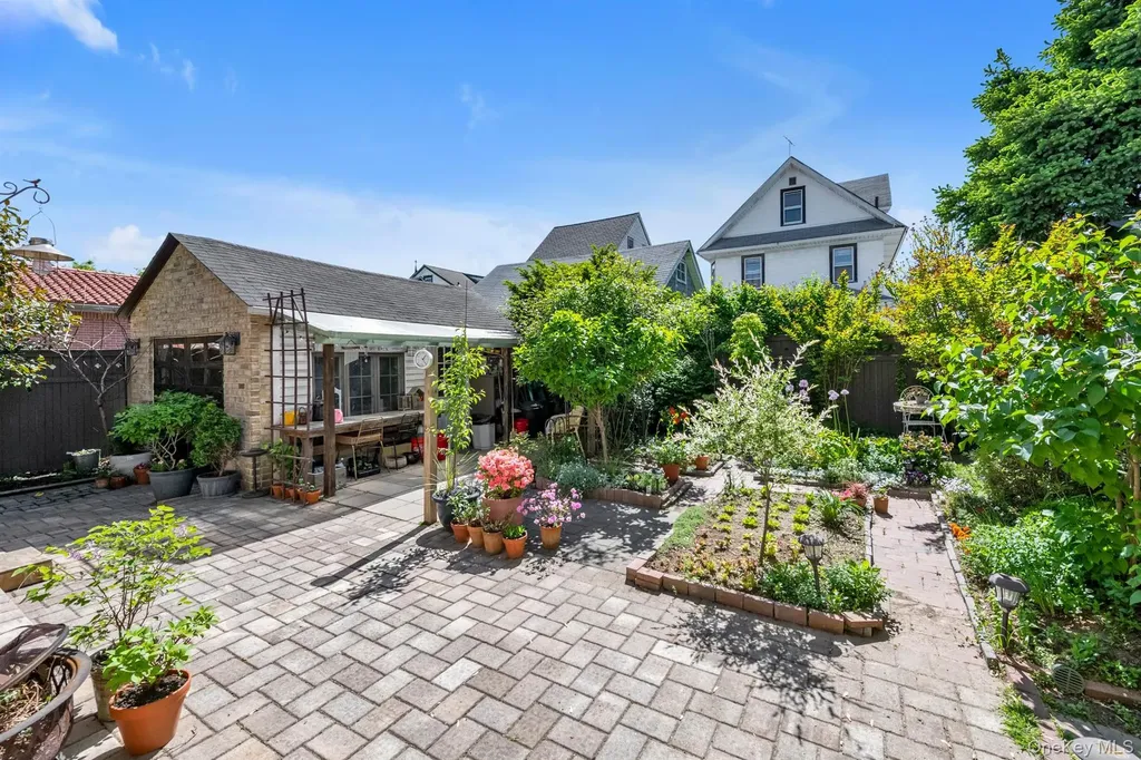 39-12 215th Place Bayside NY 11361