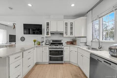 39-12 215th Place Bayside NY 11361