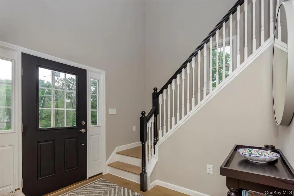 15 S Beach Road Southampton NY 11968