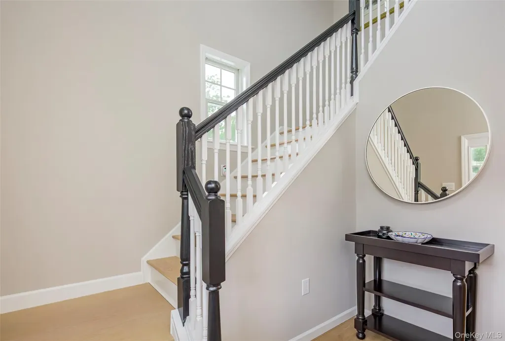 15 S Beach Road Southampton NY 11968