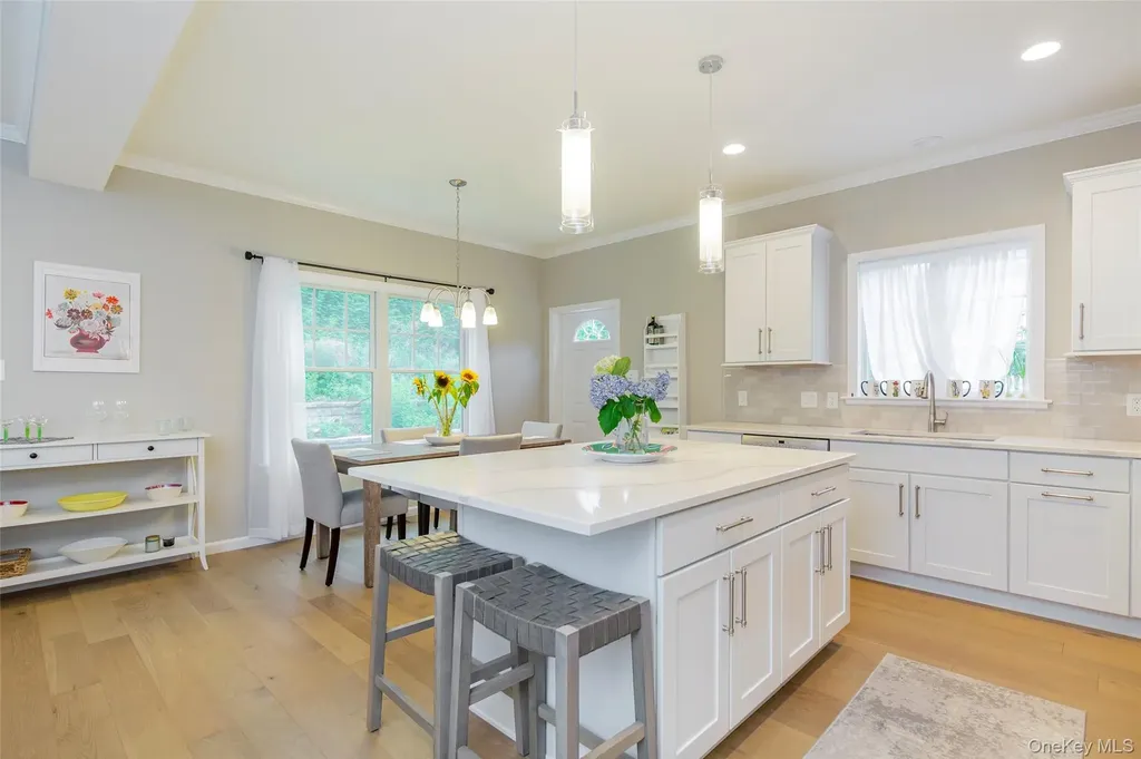 15 S Beach Road Southampton NY 11968