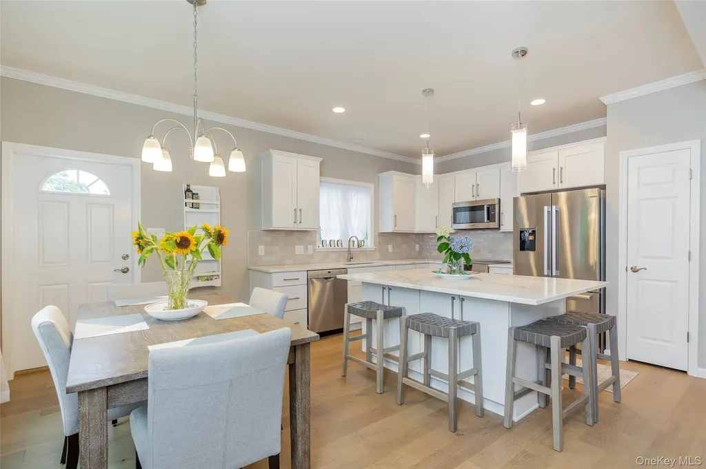 15 S Beach Road Southampton NY 11968