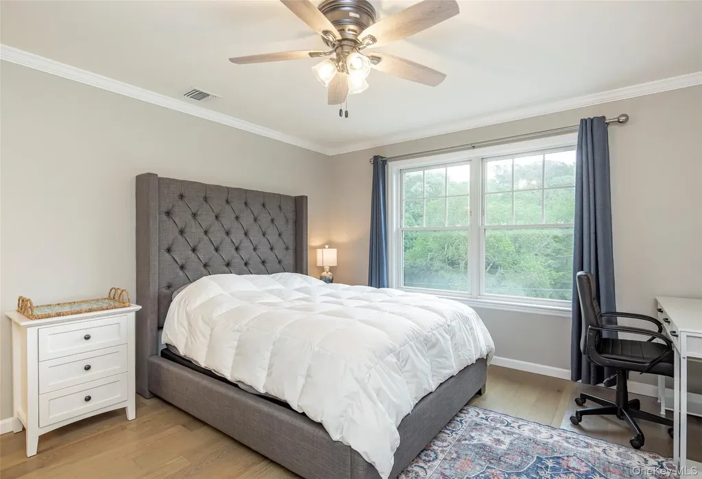 15 S Beach Road Southampton NY 11968