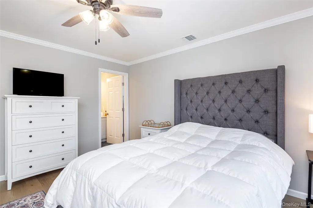15 S Beach Road Southampton NY 11968