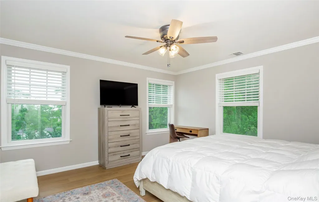 15 S Beach Road Southampton NY 11968