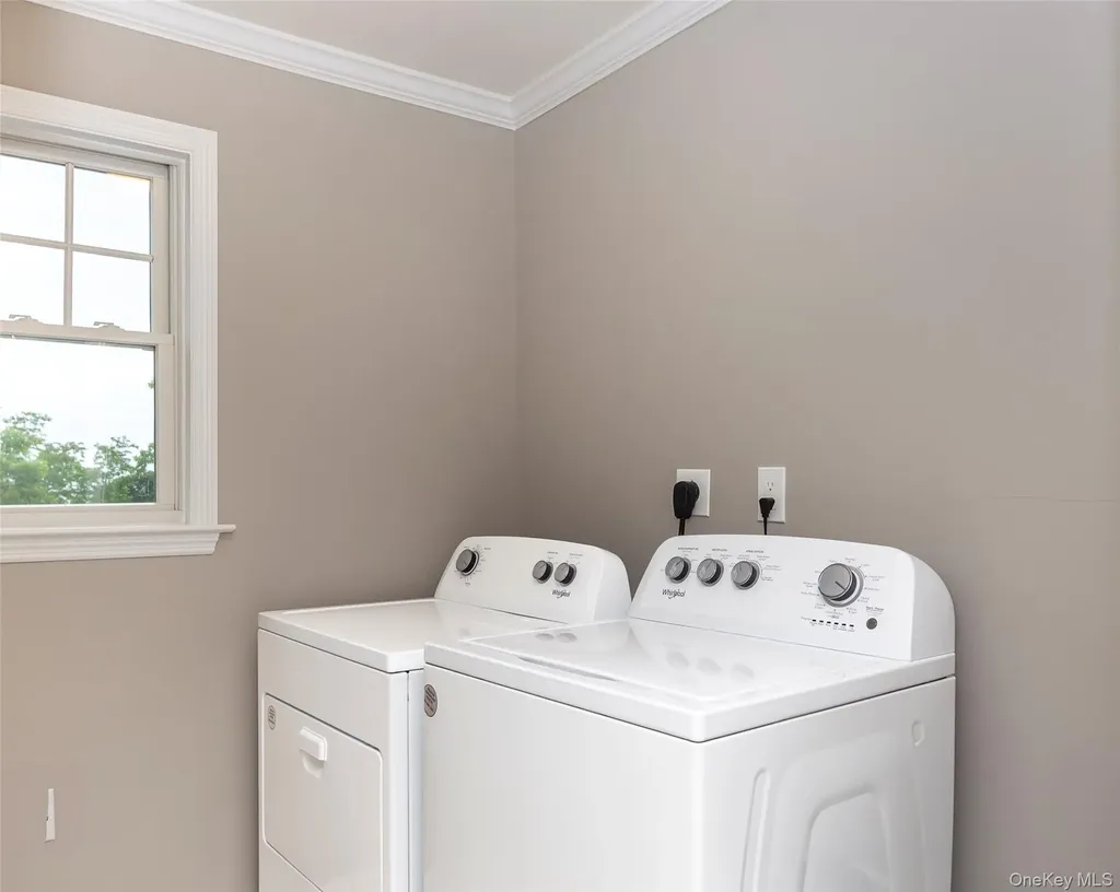 15 S Beach Road Southampton NY 11968