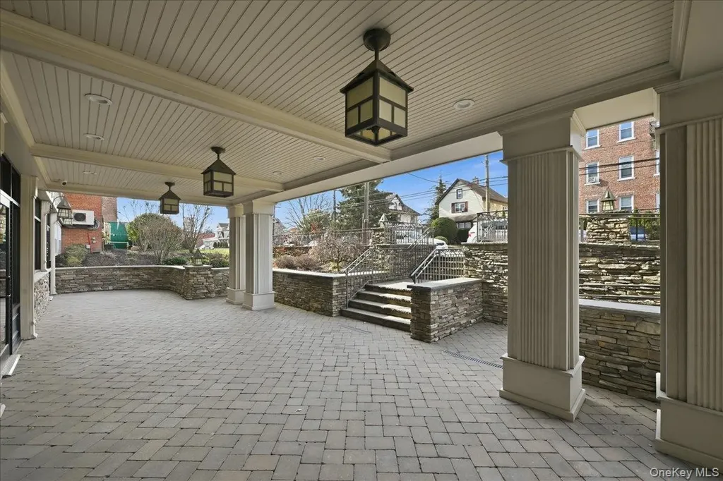 200 Atlantic Avenue Lynbrook NY 11563