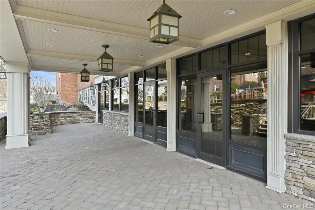 200 Atlantic Avenue Lynbrook NY 11563