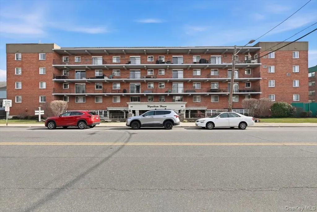 200 Atlantic Avenue Lynbrook NY 11563