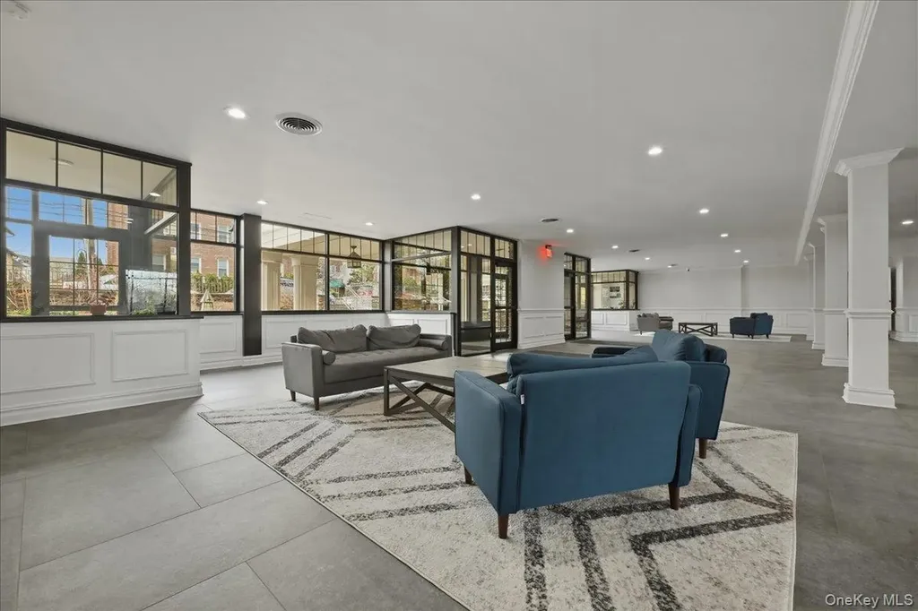 200 Atlantic Avenue Lynbrook NY 11563
