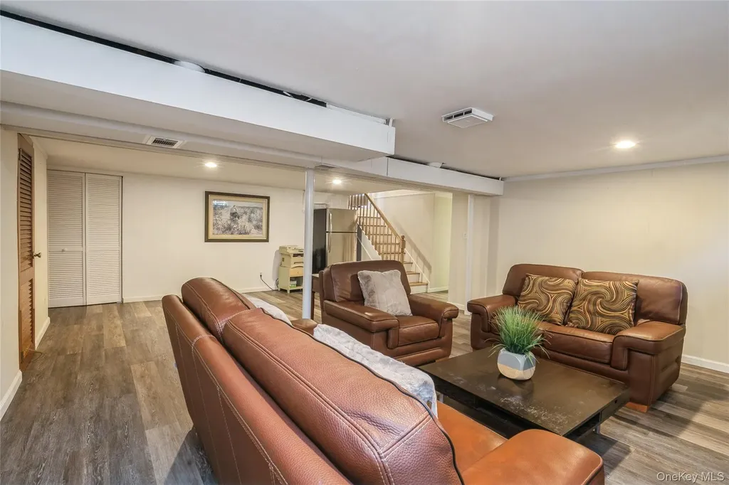 68 Lauren Avenue Dix Hills NY 11746