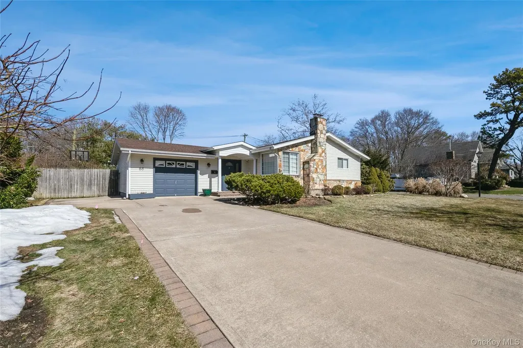 68 Lauren Avenue Dix Hills NY 11746