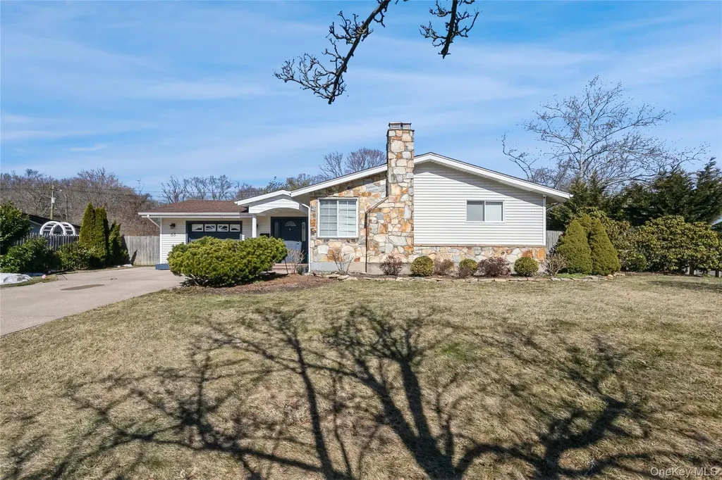68 Lauren Avenue Dix Hills NY 11746