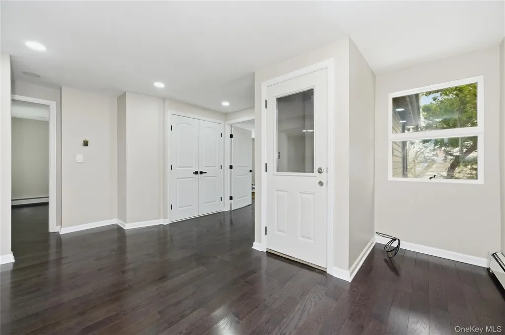120 Maple Avenue Cedarhurst NY 11516
