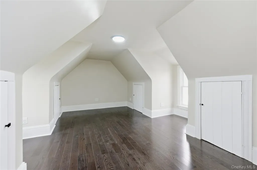 120 Maple Avenue Cedarhurst NY 11516
